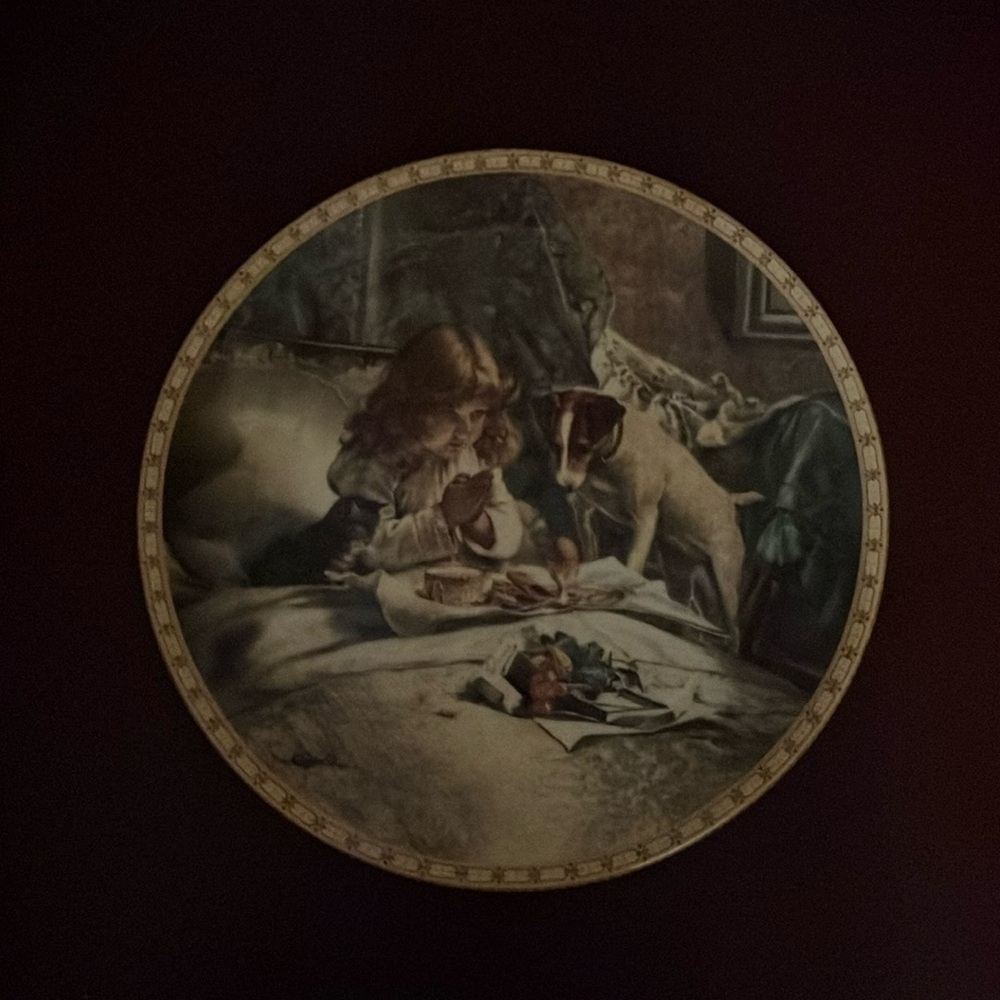 Royal Dalton Collector plate breakfast in bed number 5902E from 1991